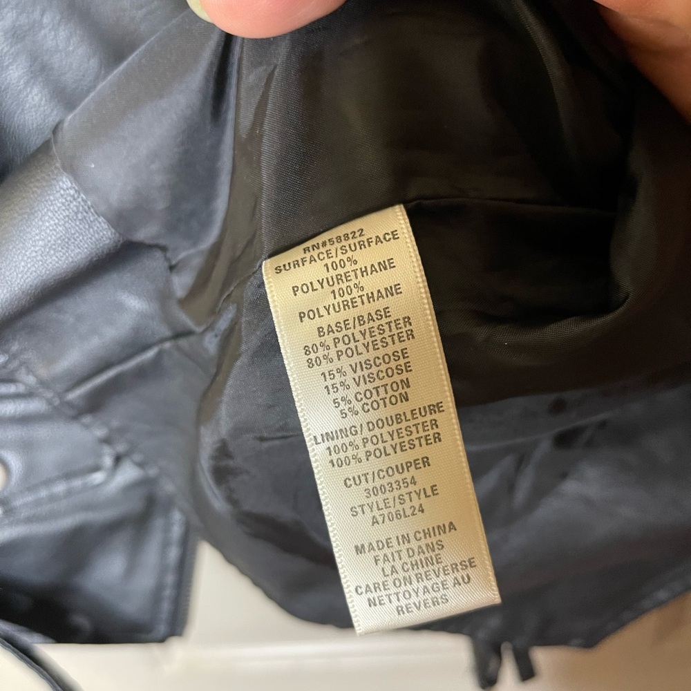 Max Studio Sleek Faux Black Leather Biker Jacket Sz M NWT - Picture 3 of 5